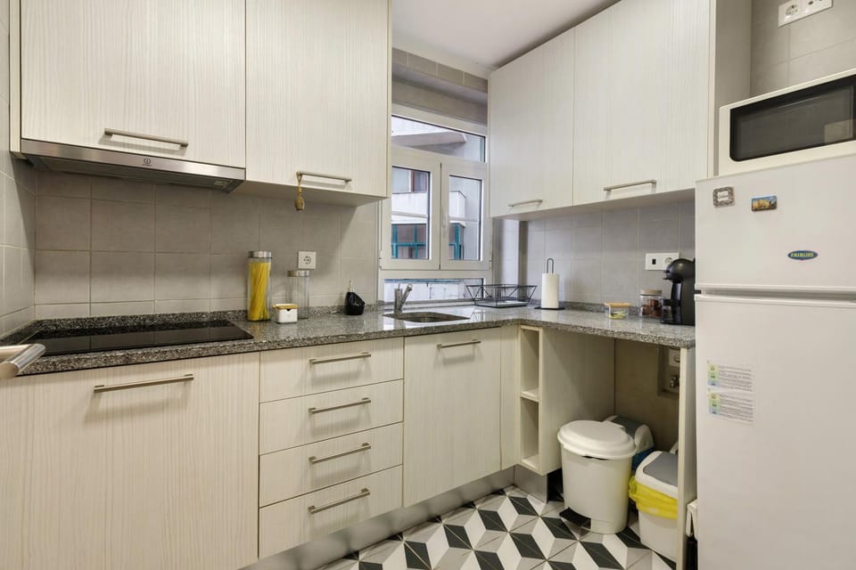 Kitchen or kitchenette, Living room