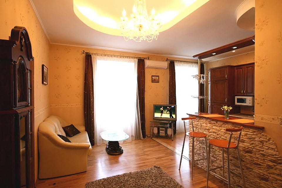 Communal lounge/ TV room, TV and multimedia, Living room, Seating area, Dining area