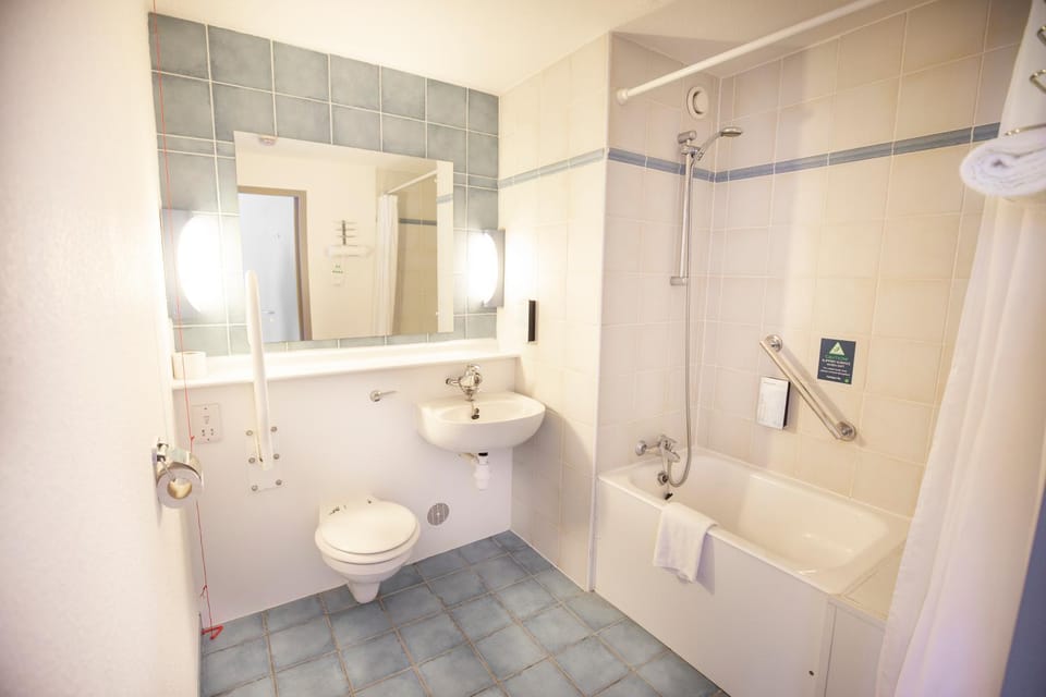 Facility for disabled guests, acessibility