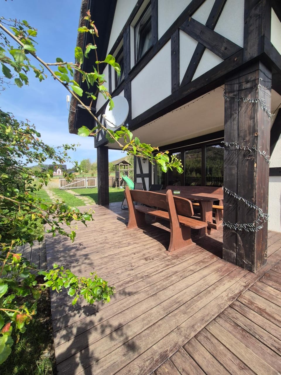 Balcony/Terrace, Garden view, Landmark view, Mountain view, Mountain view