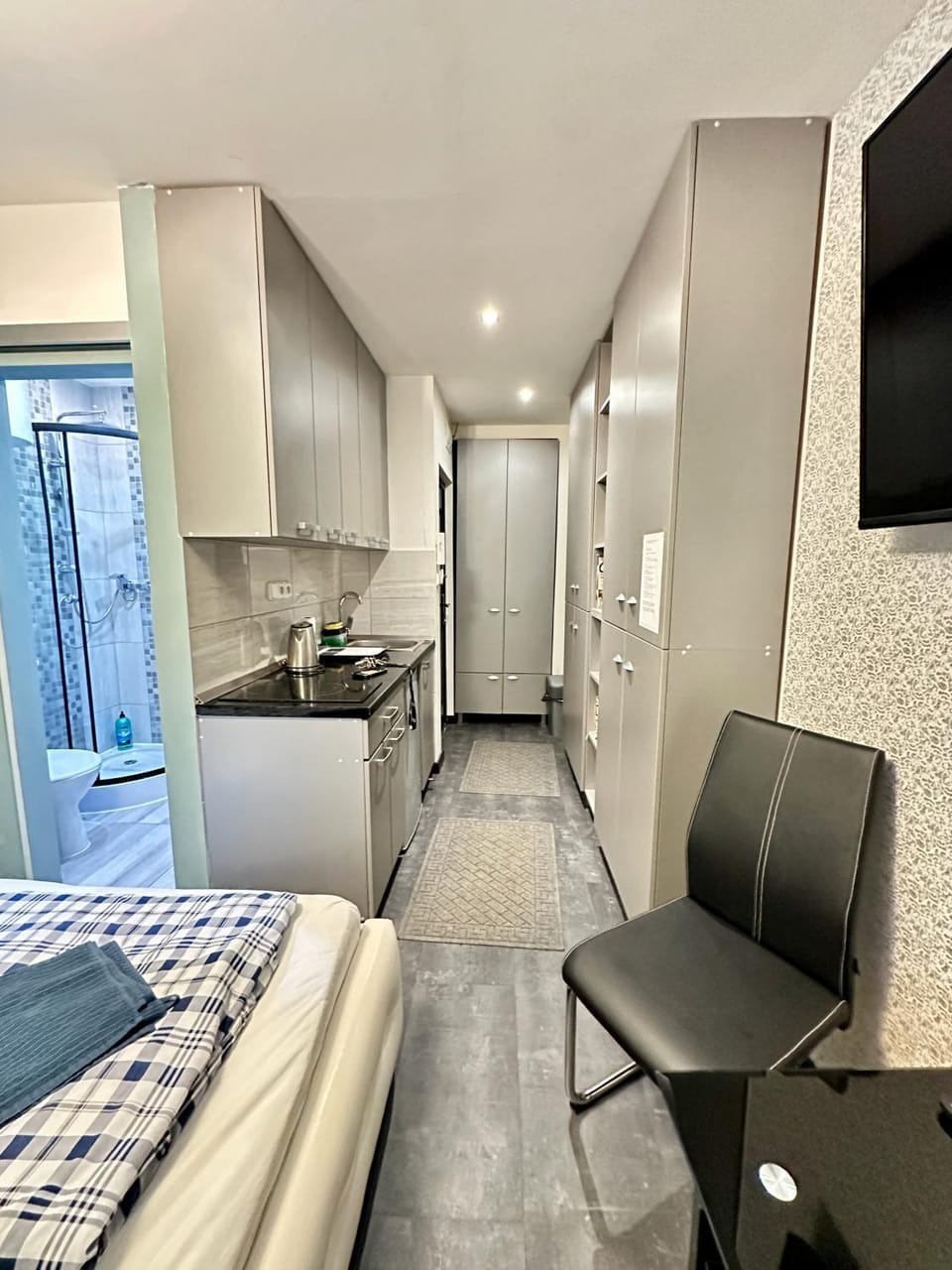 TV and multimedia, Kitchen or kitchenette, stove