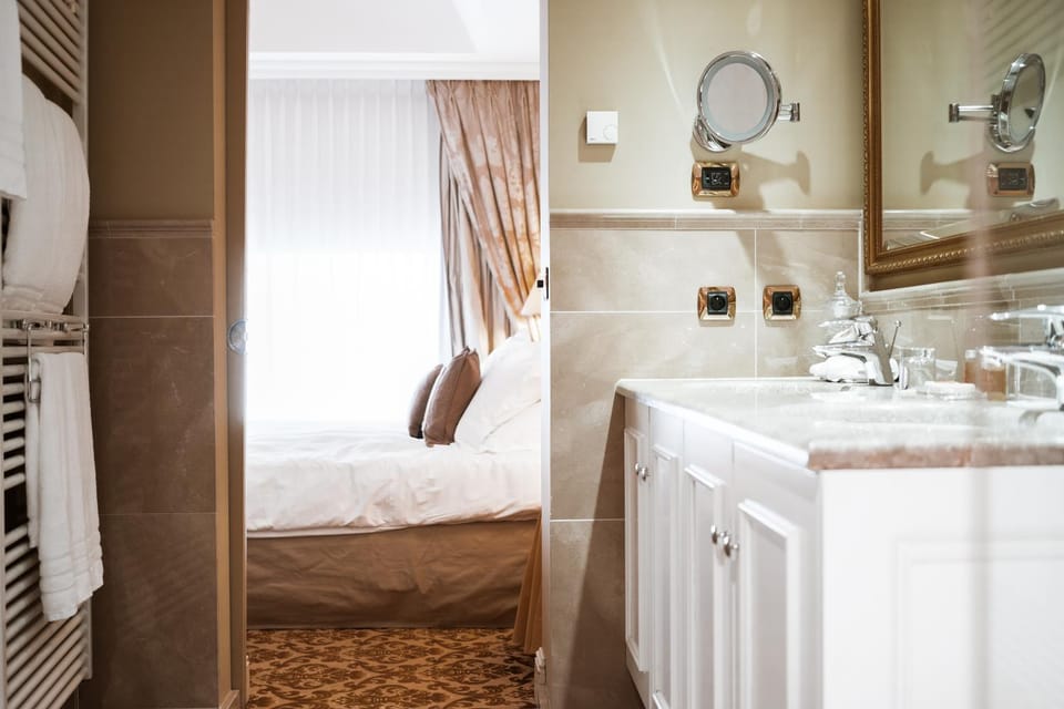 Bed, Decorative detail