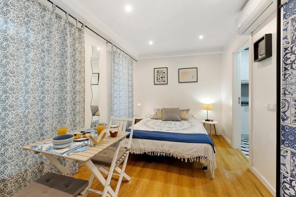 Living room, Bedroom