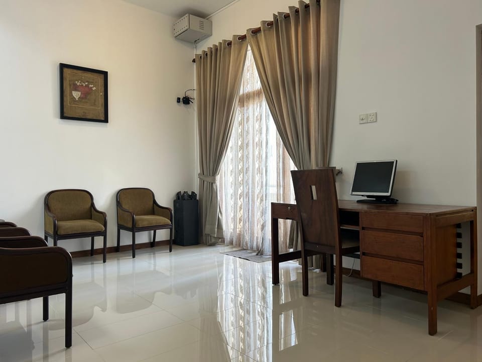 TV and multimedia, Seating area