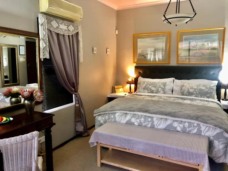 Bed, Bedroom, air conditioner