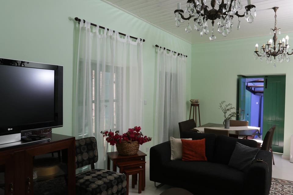 Communal lounge/ TV room, Lobby or reception, Decorative detail