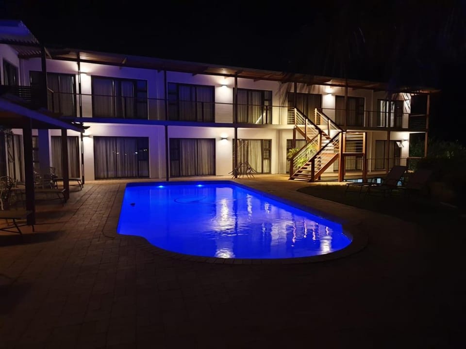 Night, Swimming pool