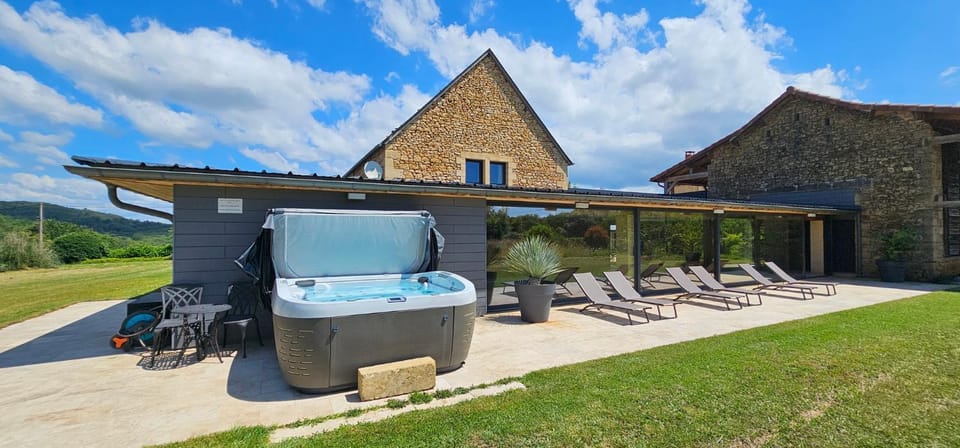 Hot Tub, Hot Tub, Pool view, Pool view, Swimming pool, Swimming pool