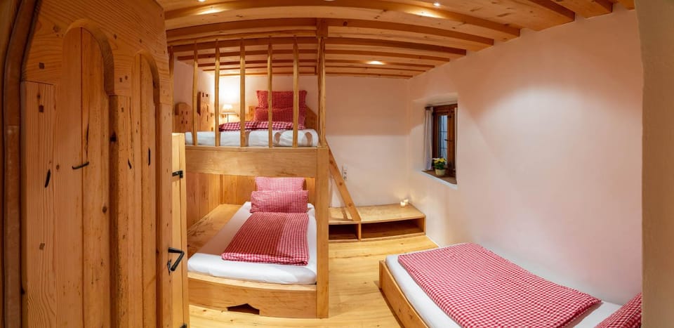 Bed, Bedroom, bunk bed