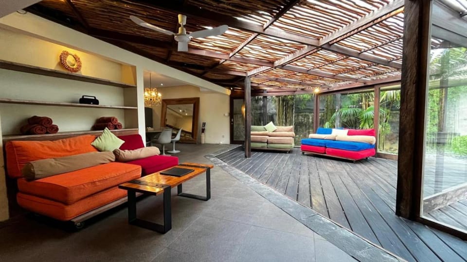 Living room, air conditioner