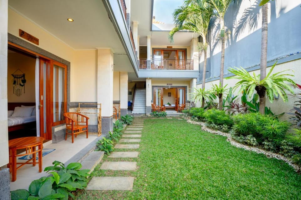 Garden, Seating area, Garden view