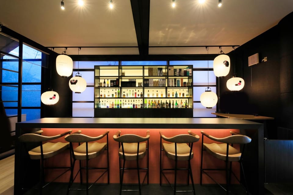 Lounge or bar, minibar