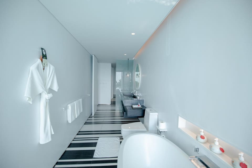 Bathroom, Bath