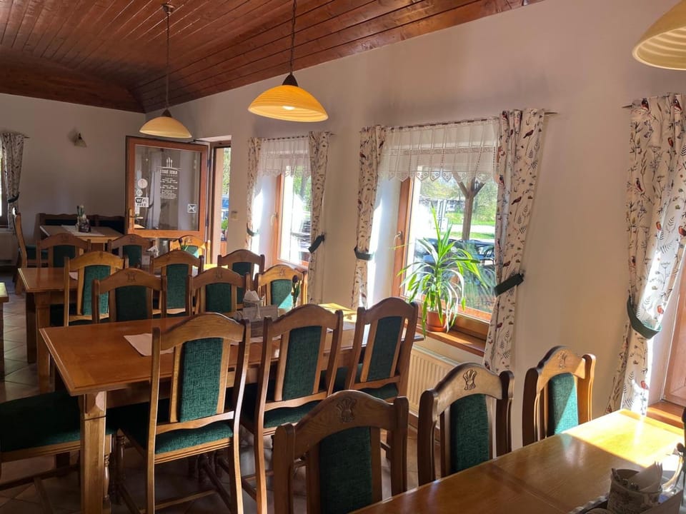 Restaurace Staré Sedlo Inn in South Bohemian Region