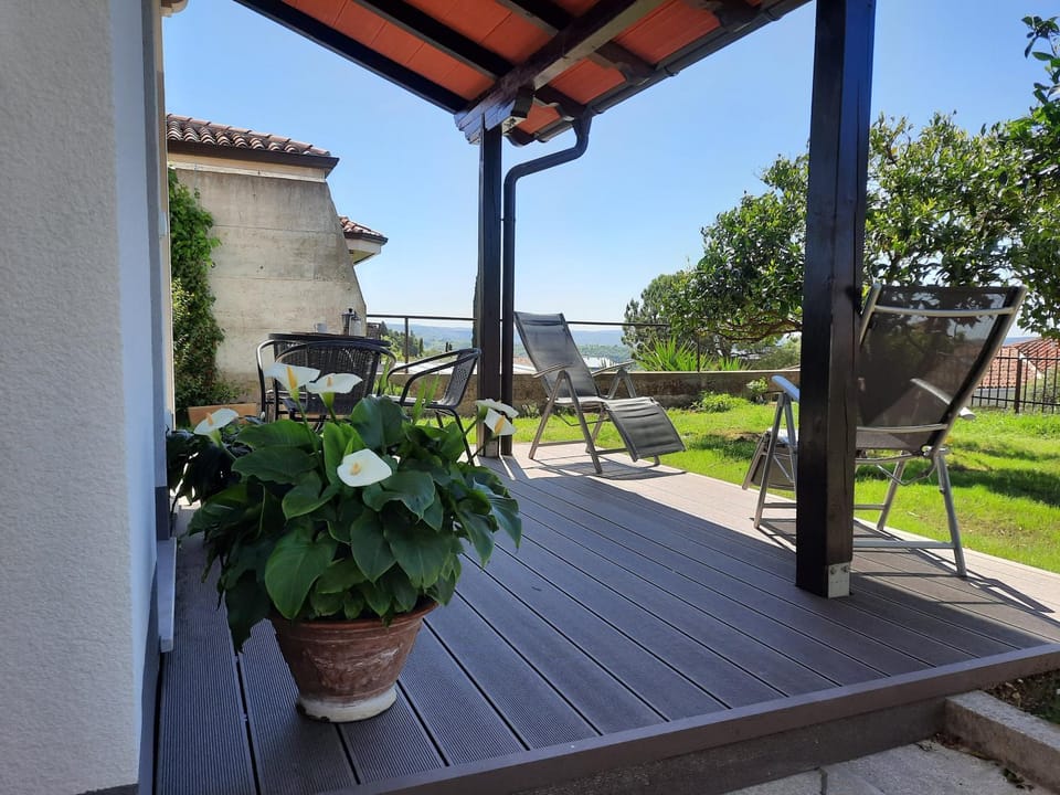 Patio, Garden, Balcony/Terrace