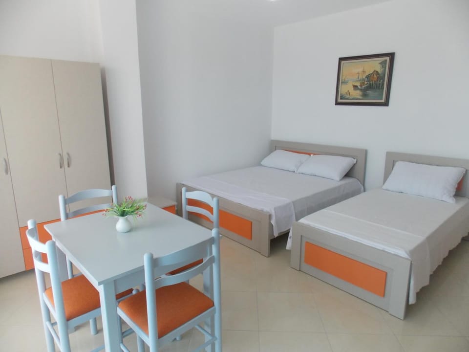 Guest house Vila Bega Bed and Breakfast in Sarandë
