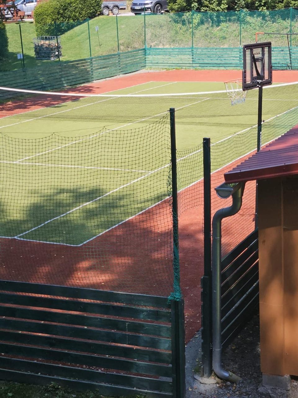 Tennis court