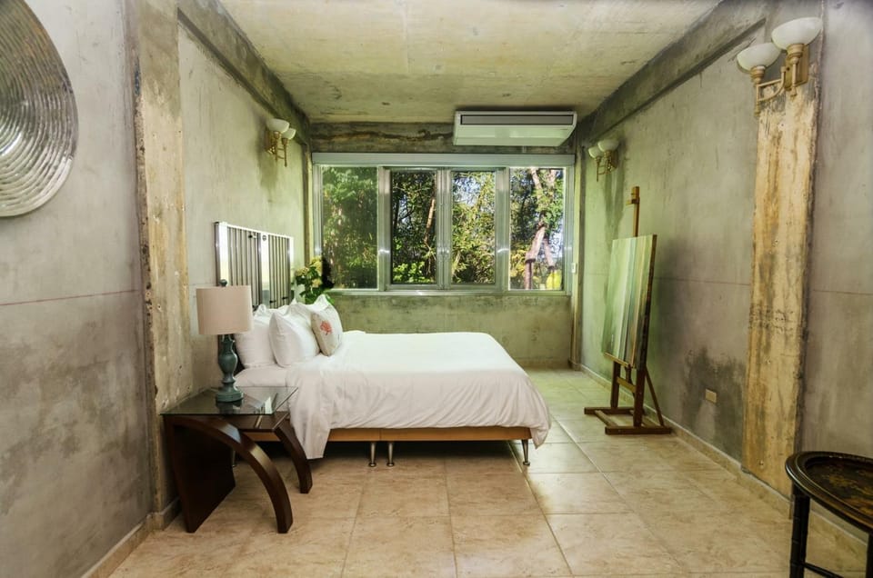 Bed, Bedroom, air conditioner