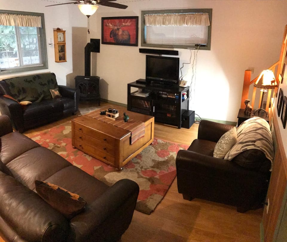 Mt Baker Snowline Chalet House in Glacier