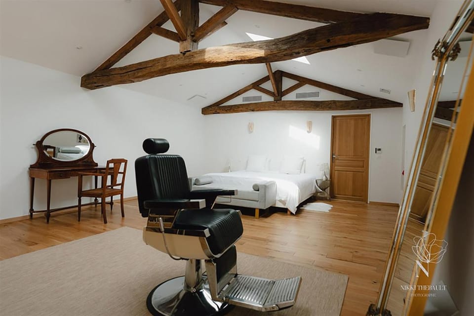 Bed, Bedroom, internet