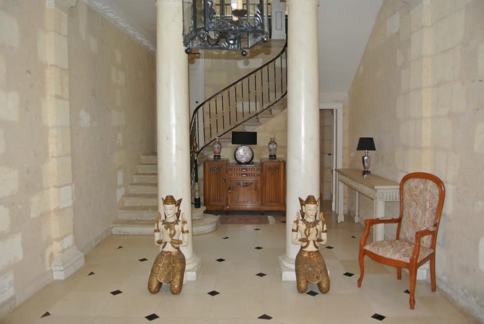 Lobby or reception, internet