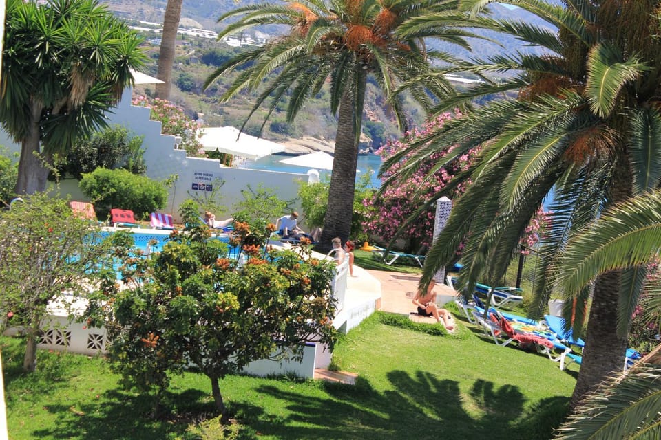 Patio, Garden, Balcony/Terrace, Swimming pool