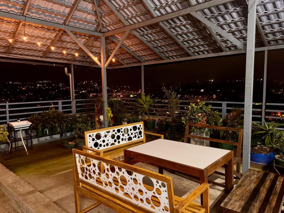 Balcony/Terrace, Seating area, Garden view