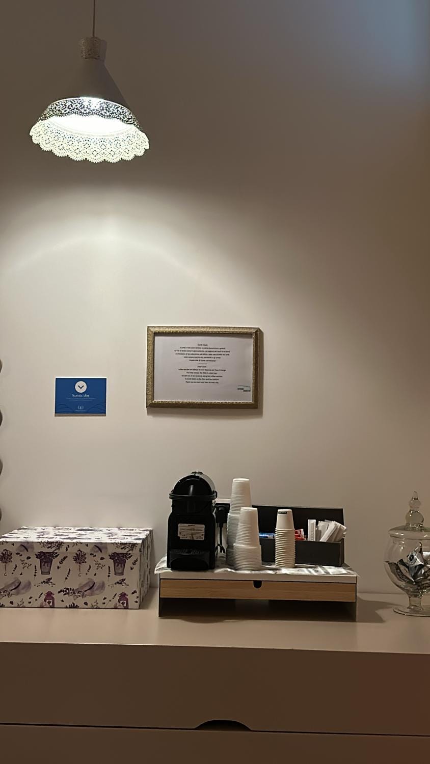 Coffee/tea facilities, Area and facilities, Internal: Not applicable to any particular room