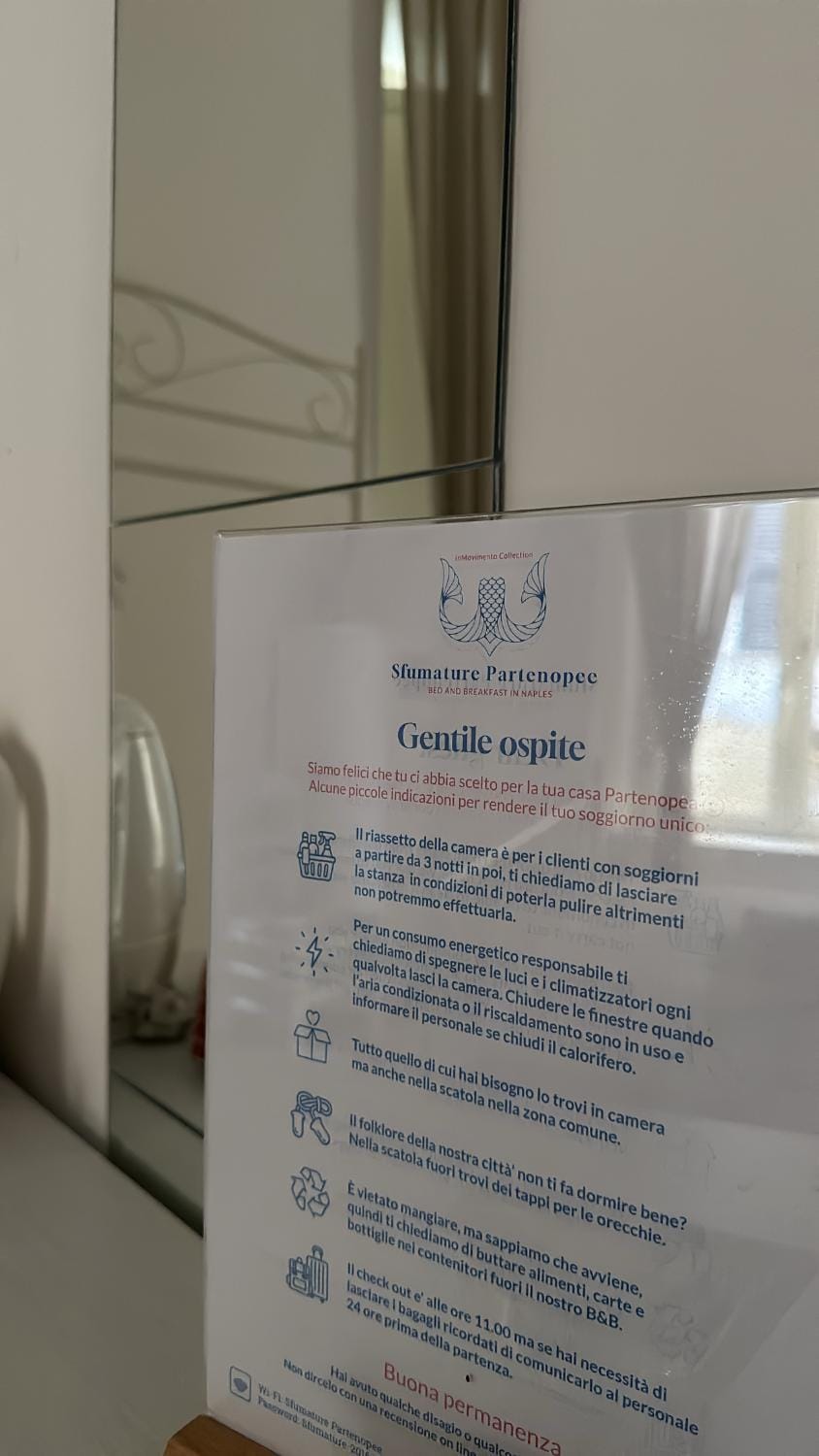 Logo/Certificate/Sign, Text overlay
