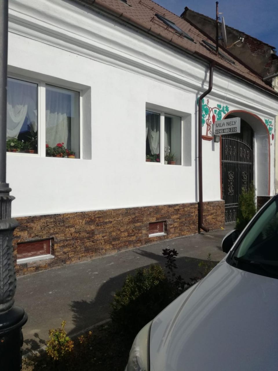 Facade/entrance, Day, Other