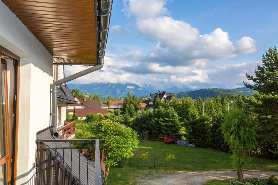 Balcony/Terrace, Garden view, Mountain view