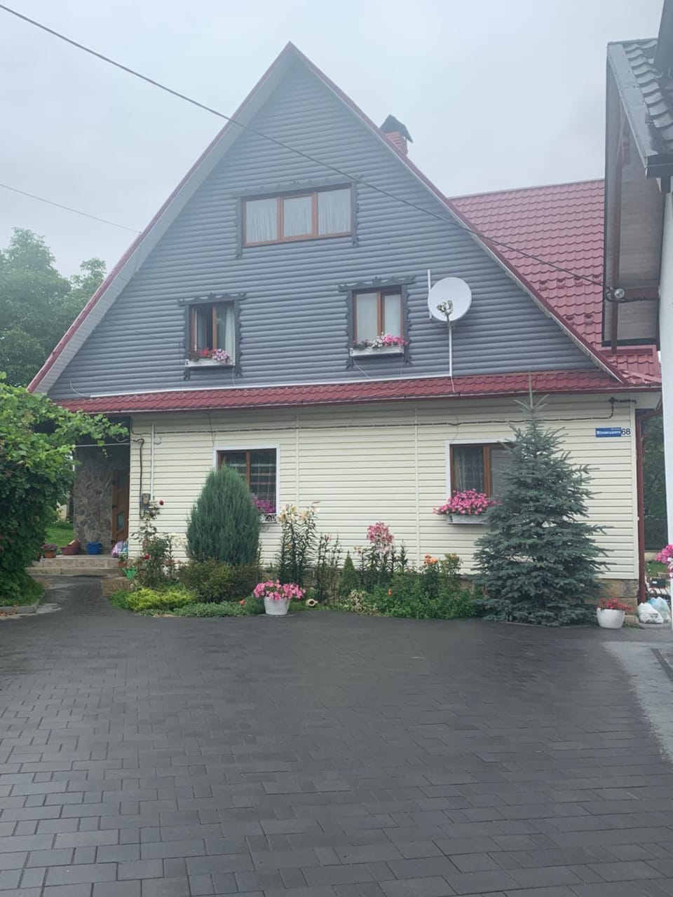 Садиба Зґарда Bed and Breakfast in Ukraine