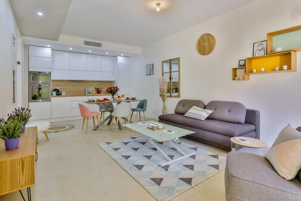 MY CASA - FRANCE 82 TP -1 min from the Sea - Terrace - Parking Apartment in Nice