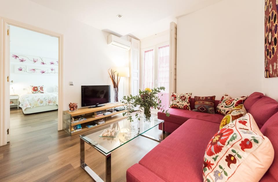 Urban Santa Ana Madrid Centro Apartment in Centro