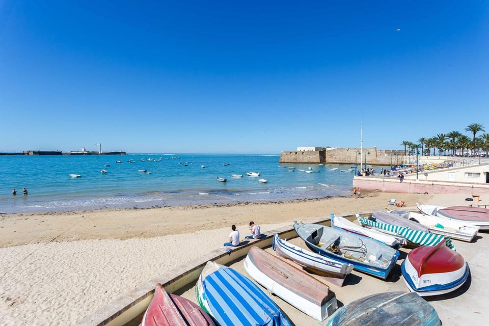 Neighbourhood, Beach