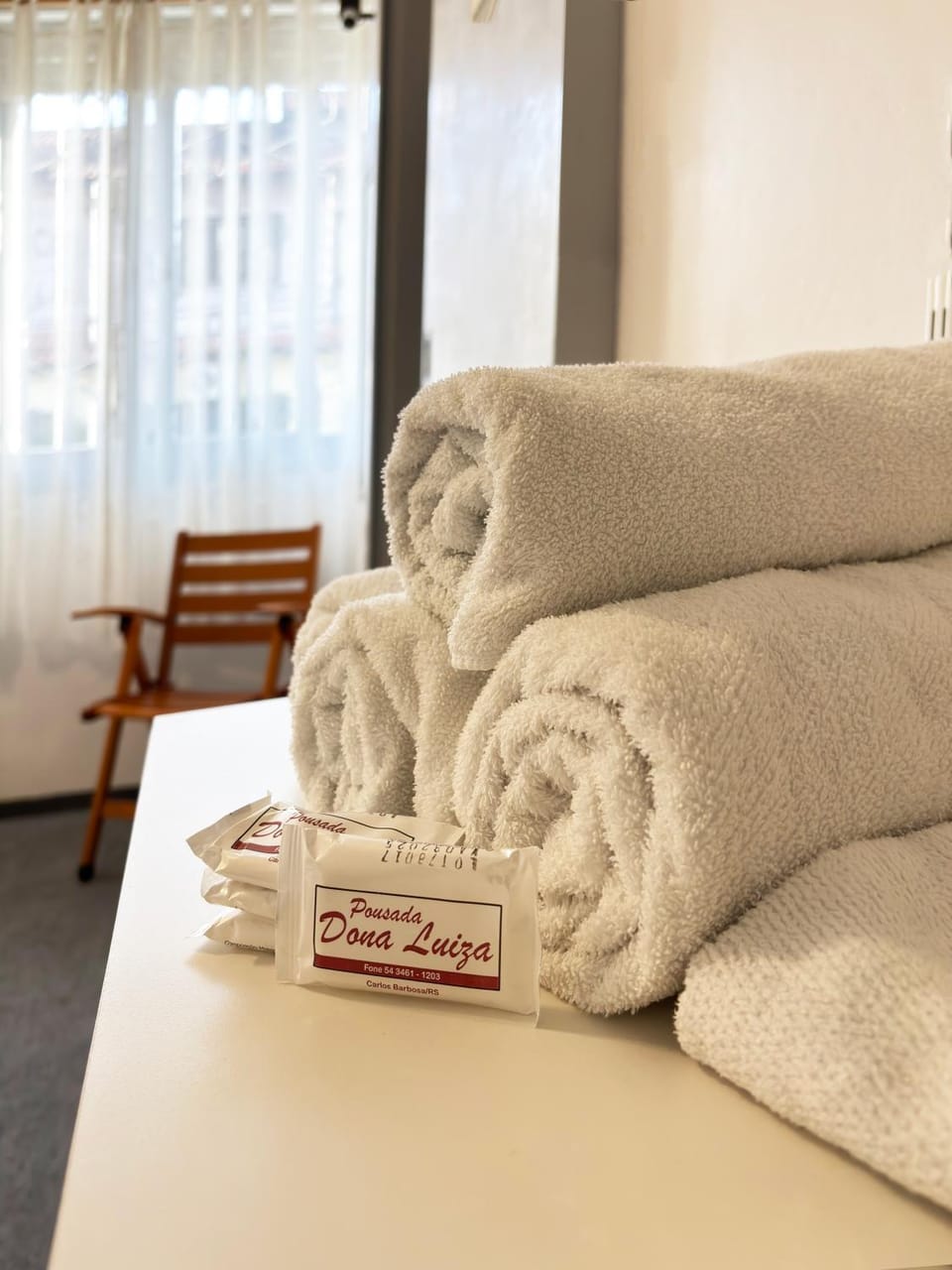 Bedroom, towels
