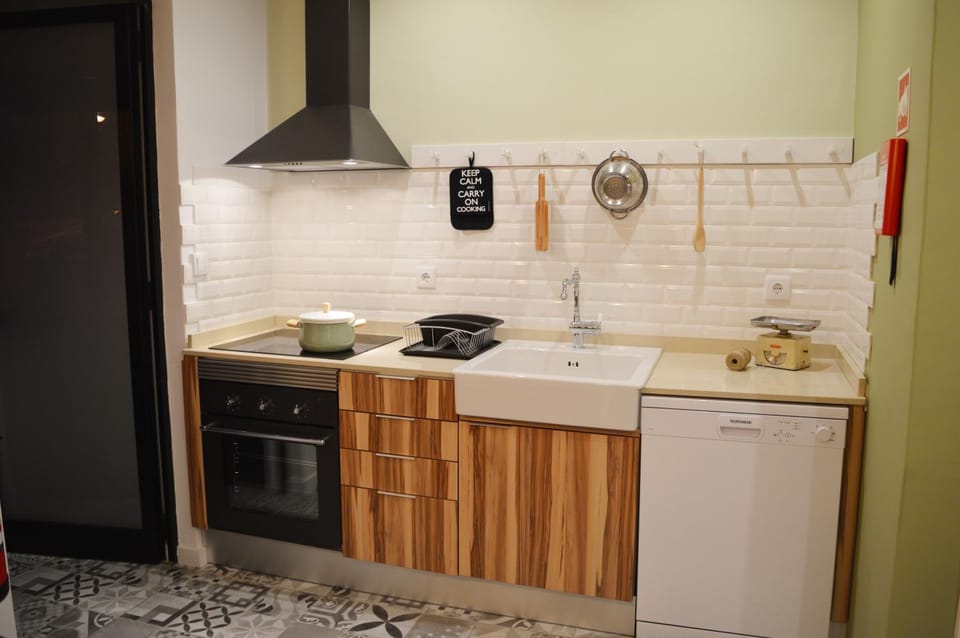 Kitchen or kitchenette