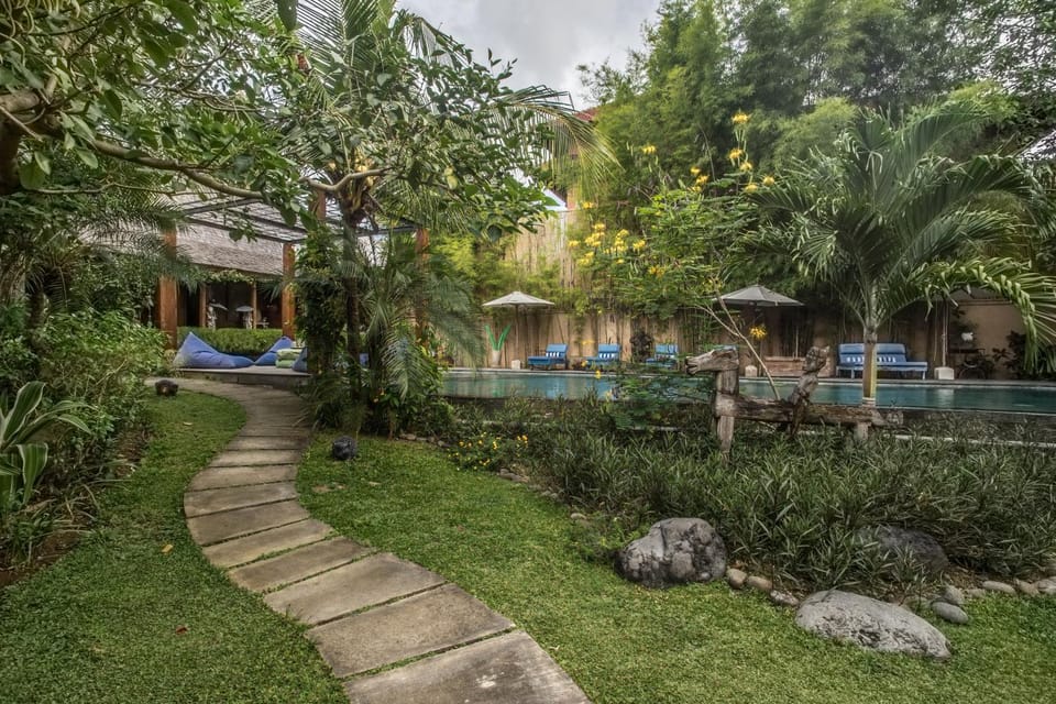 Patio, Patio, Garden, View (from property/room), Balcony/Terrace, Seating area, Pool view, Swimming pool, Swimming pool