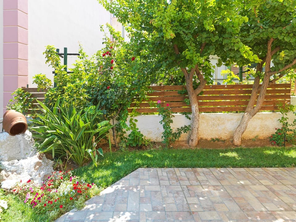 Markella's House House in East Attica Regional Unit, Greece