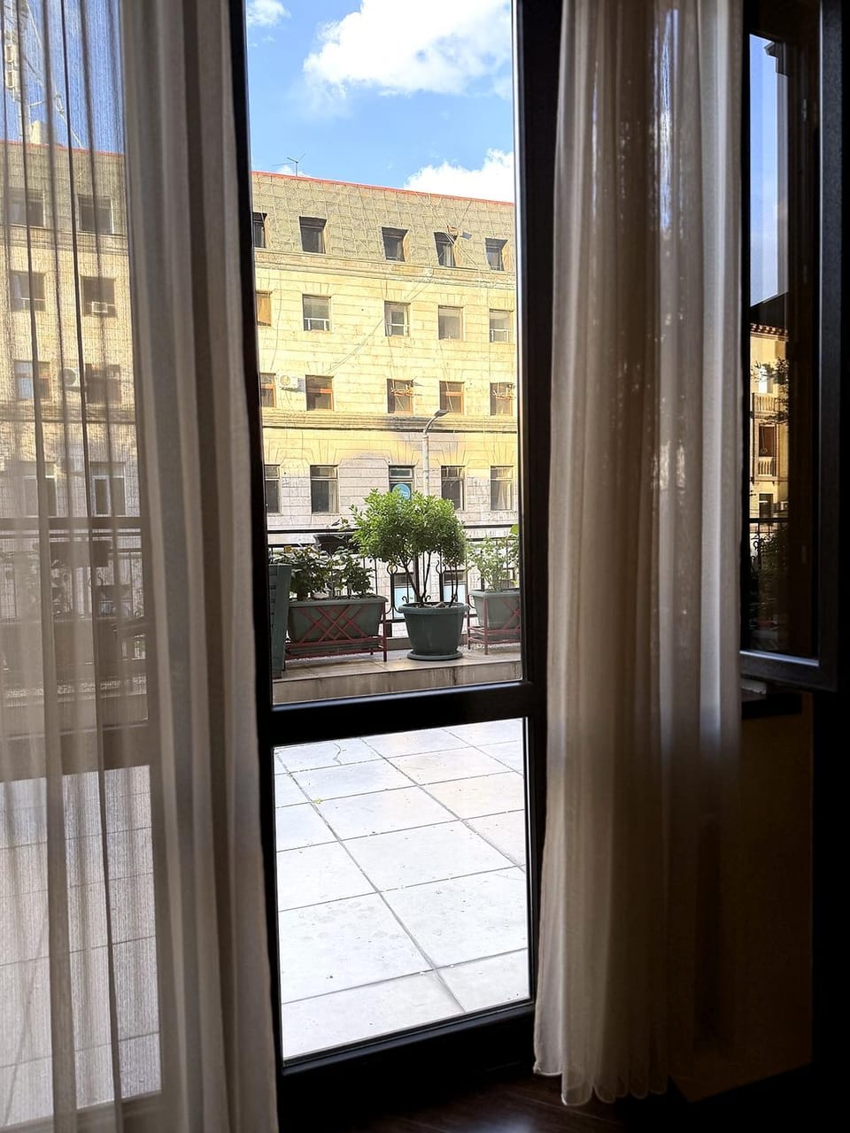 Property building, View (from property/room), Balcony/Terrace