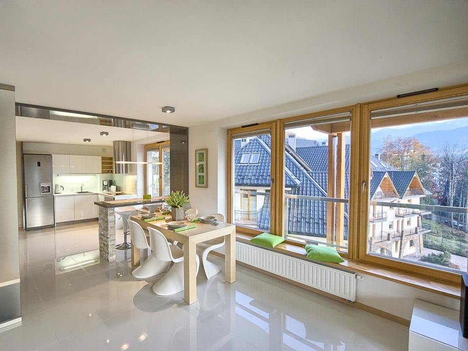 Kitchen or kitchenette, Living room, Dining area