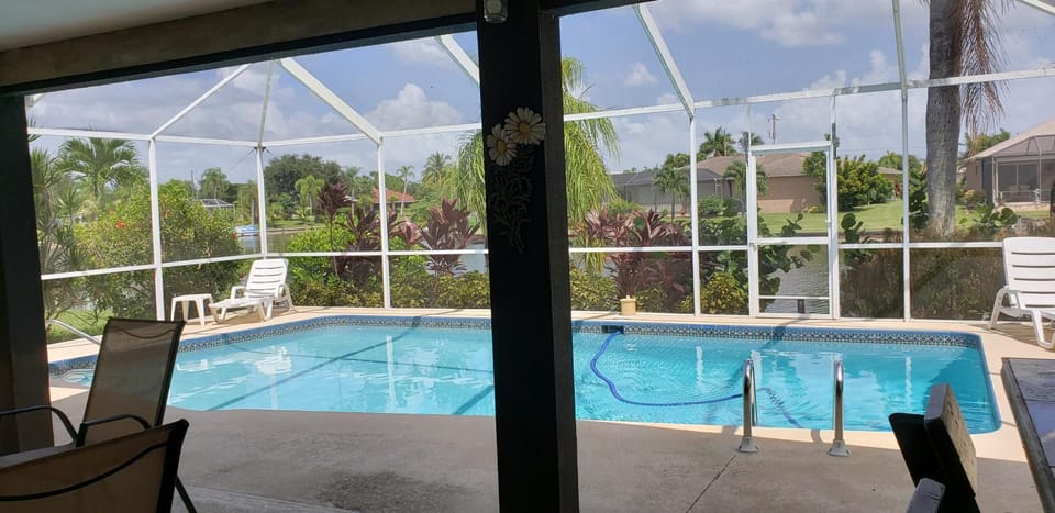Sunny Paradise Villa in Cape Coral