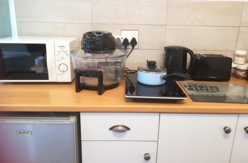 Coffee/tea facilities, Kitchen or kitchenette, Area and facilities, toaster