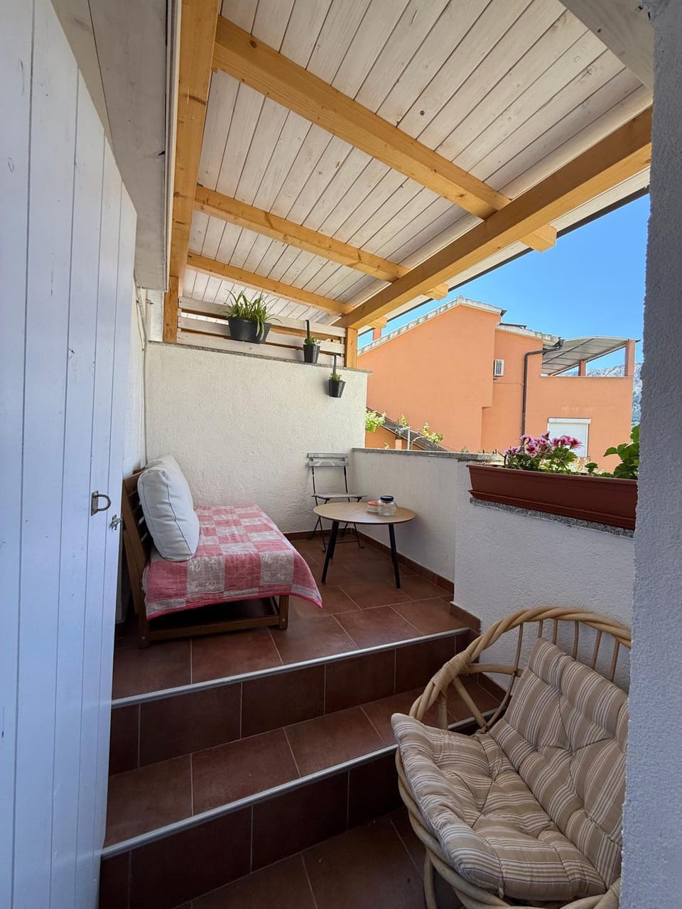 Day, Balcony/Terrace, Seating area