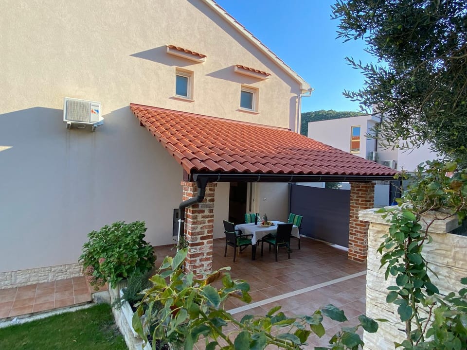 Property building, Patio