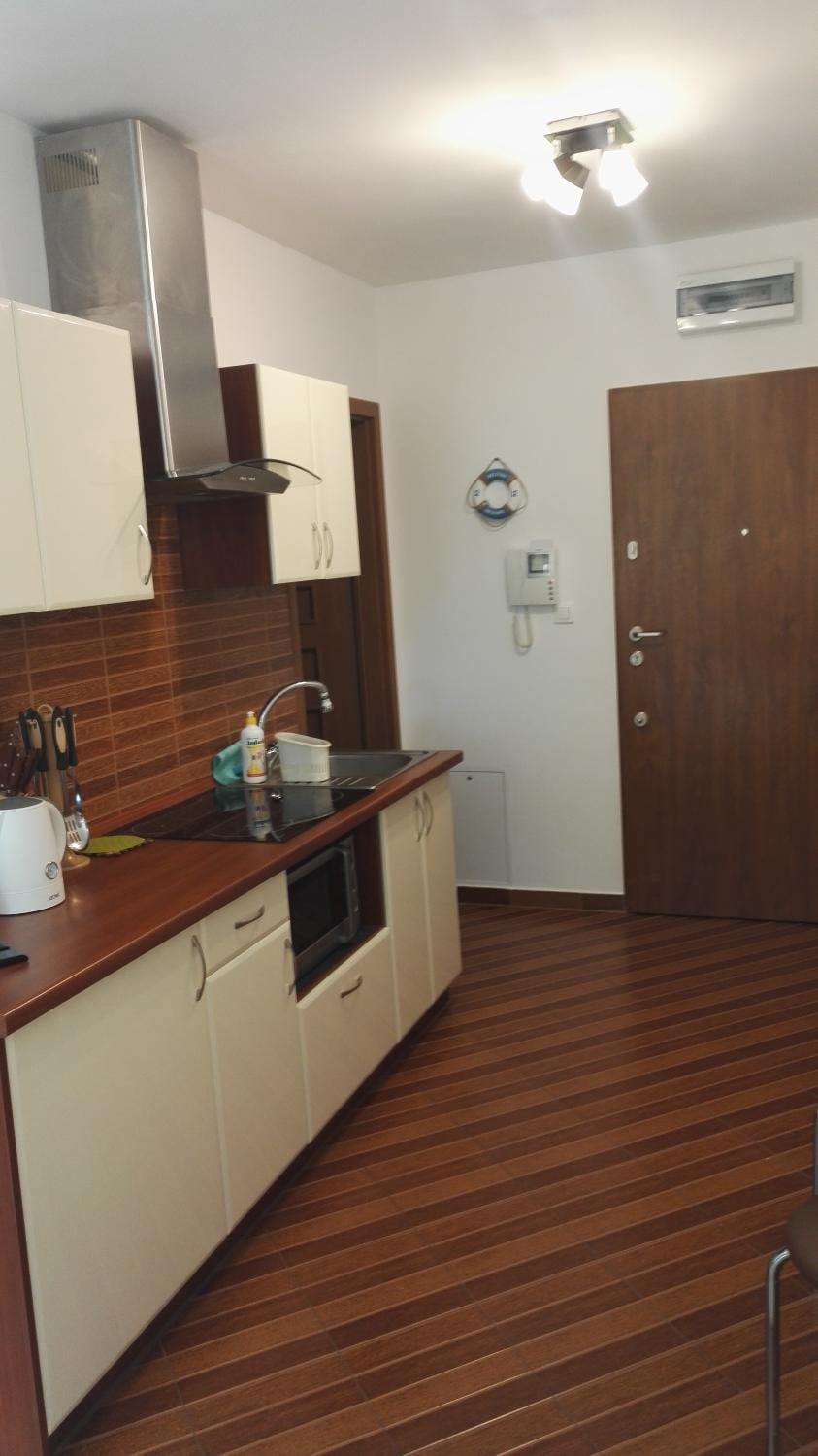 Kitchen or kitchenette