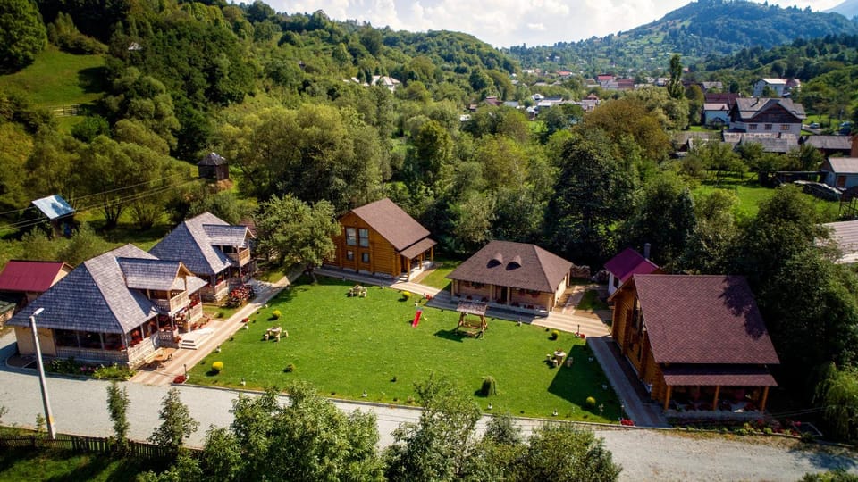 Day, Bird's eye view, On site