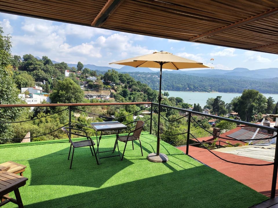 Patio, Garden, Balcony/Terrace, Lake view, Mountain view