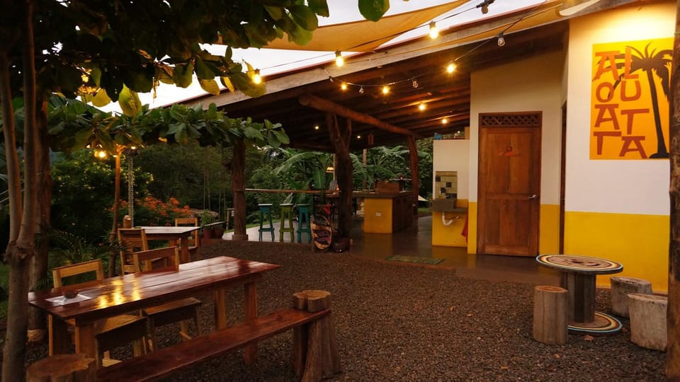 Balcony/Terrace, Communal kitchen