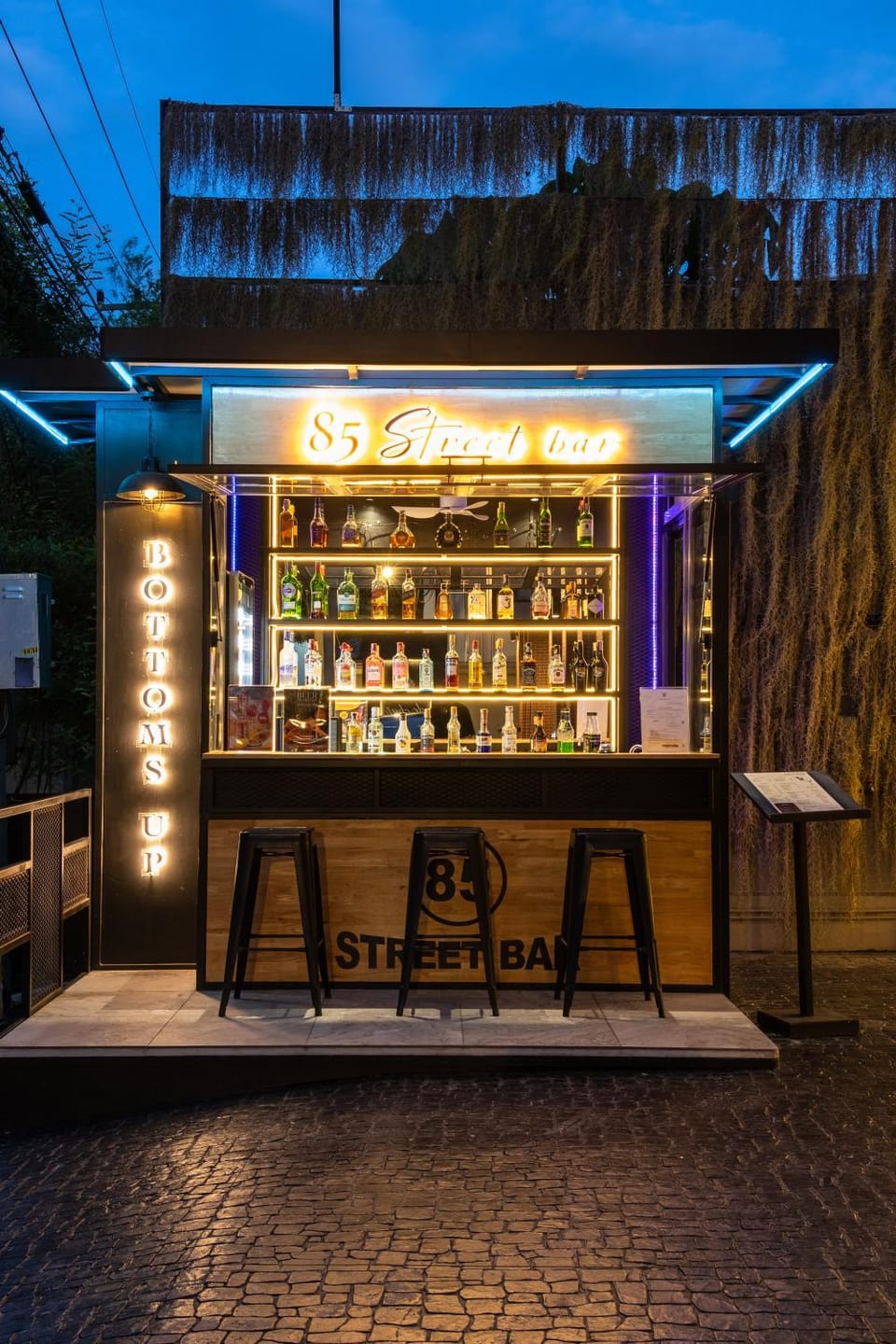 Lounge or bar